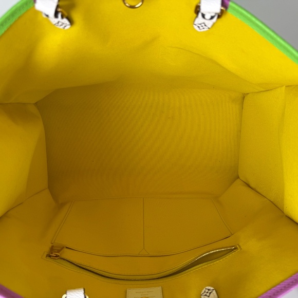 Authentic Louis Vuitton Pink Lilac Green Monogram Giant OnTheGo Multicolor Tote - Picture 7 of 9